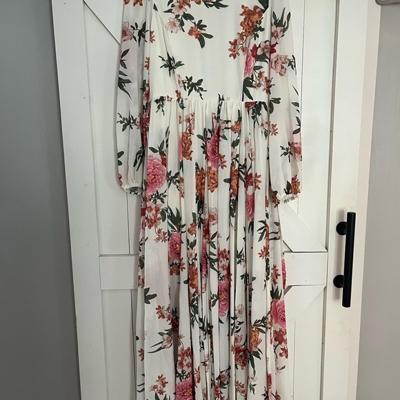 Red Dress Flowers That Be Floral Maxi Dress - Picture 2 of 6